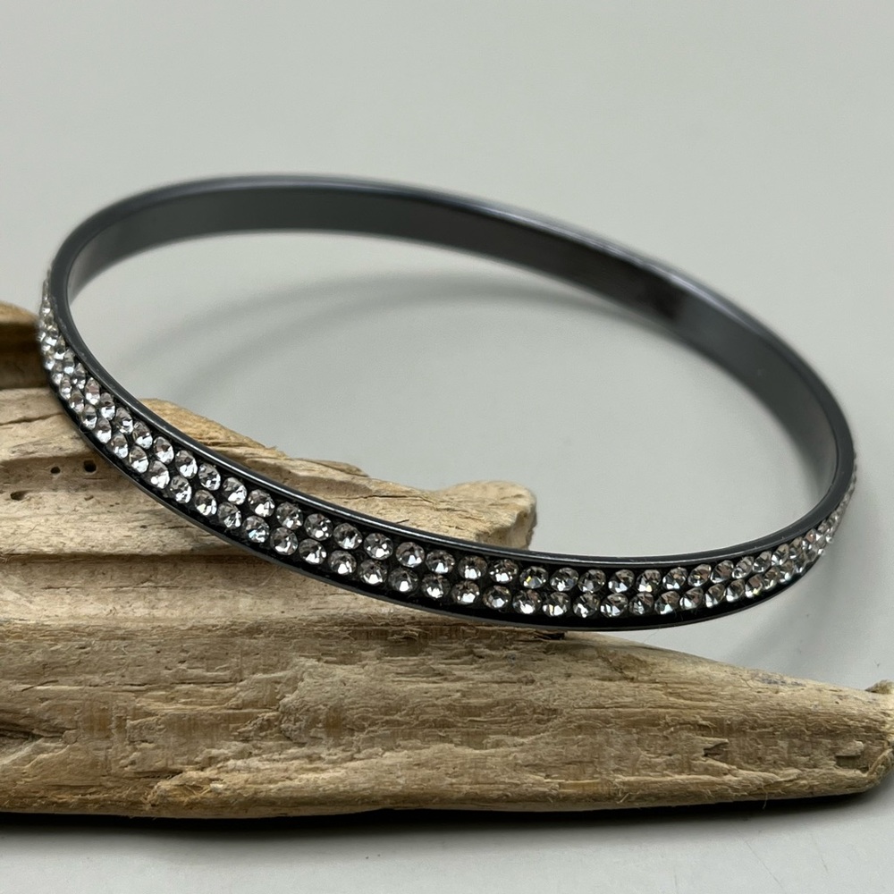 Elegant Silver Crystal Bangle